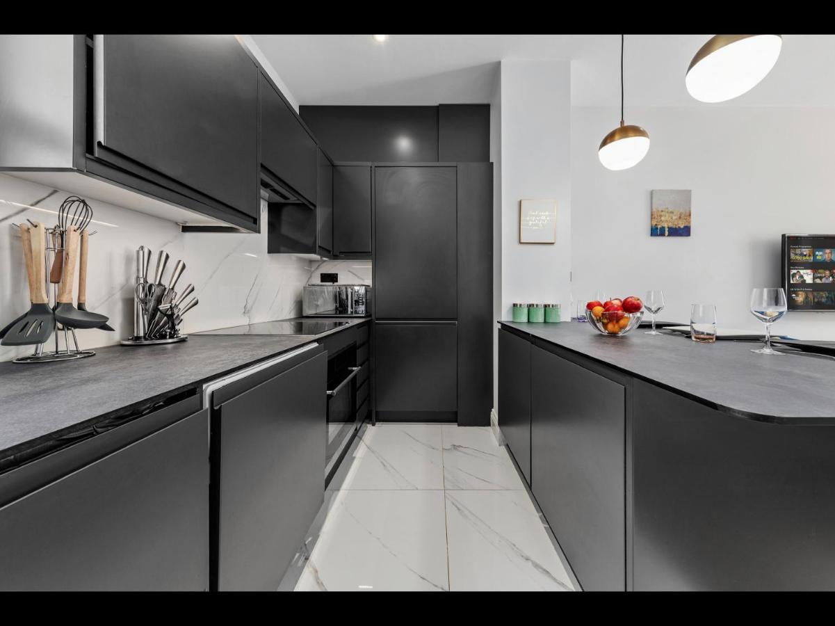 Stylish 2 Bedroom Apartment In Westminster Sleeps 5 With Ac Londra Dış mekan fotoğraf