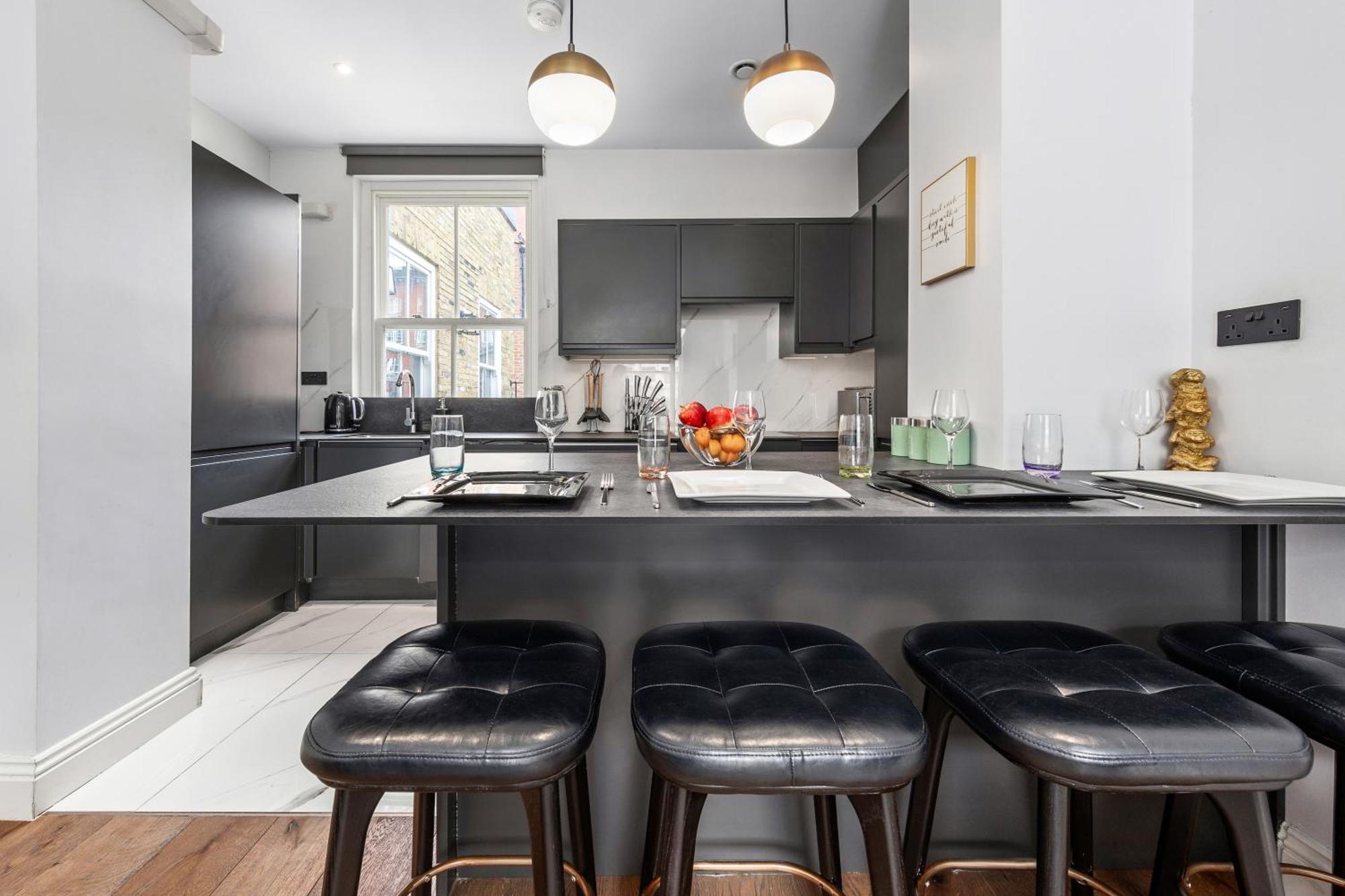 Stylish 2 Bedroom Apartment In Westminster Sleeps 5 With Ac Londra Dış mekan fotoğraf