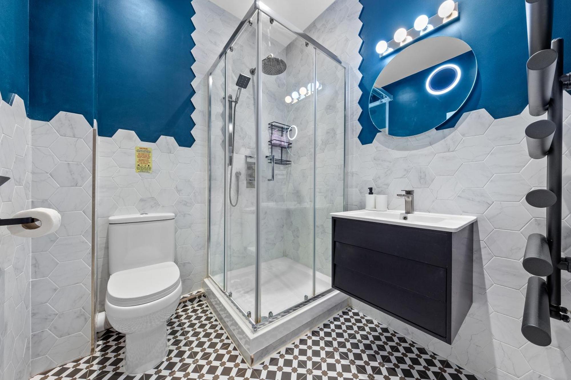 Stylish 2 Bedroom Apartment In Westminster Sleeps 5 With Ac Londra Dış mekan fotoğraf