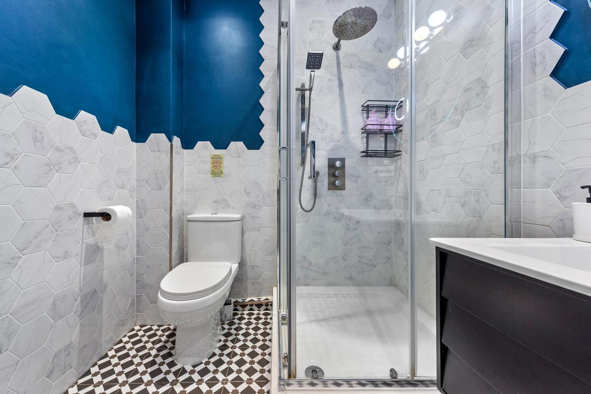 Stylish 2 Bedroom Apartment In Westminster Sleeps 5 With Ac Londra Dış mekan fotoğraf