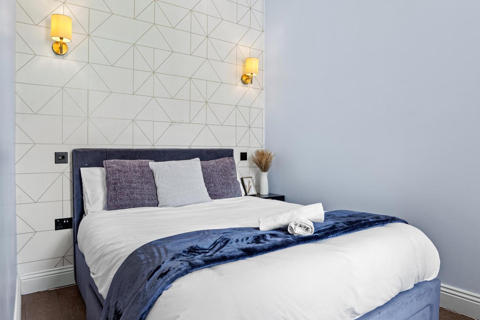 Stylish 2 Bedroom Apartment In Westminster Sleeps 5 With Ac Londra Dış mekan fotoğraf